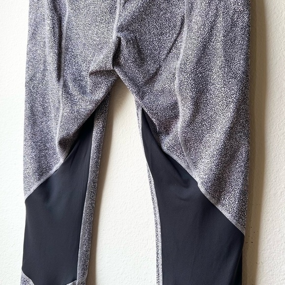 Lululemon Pace Rival Crop 22” Sea Spray Alpine White Dark Chrome/Black Size 8 - Picture 11 of 16